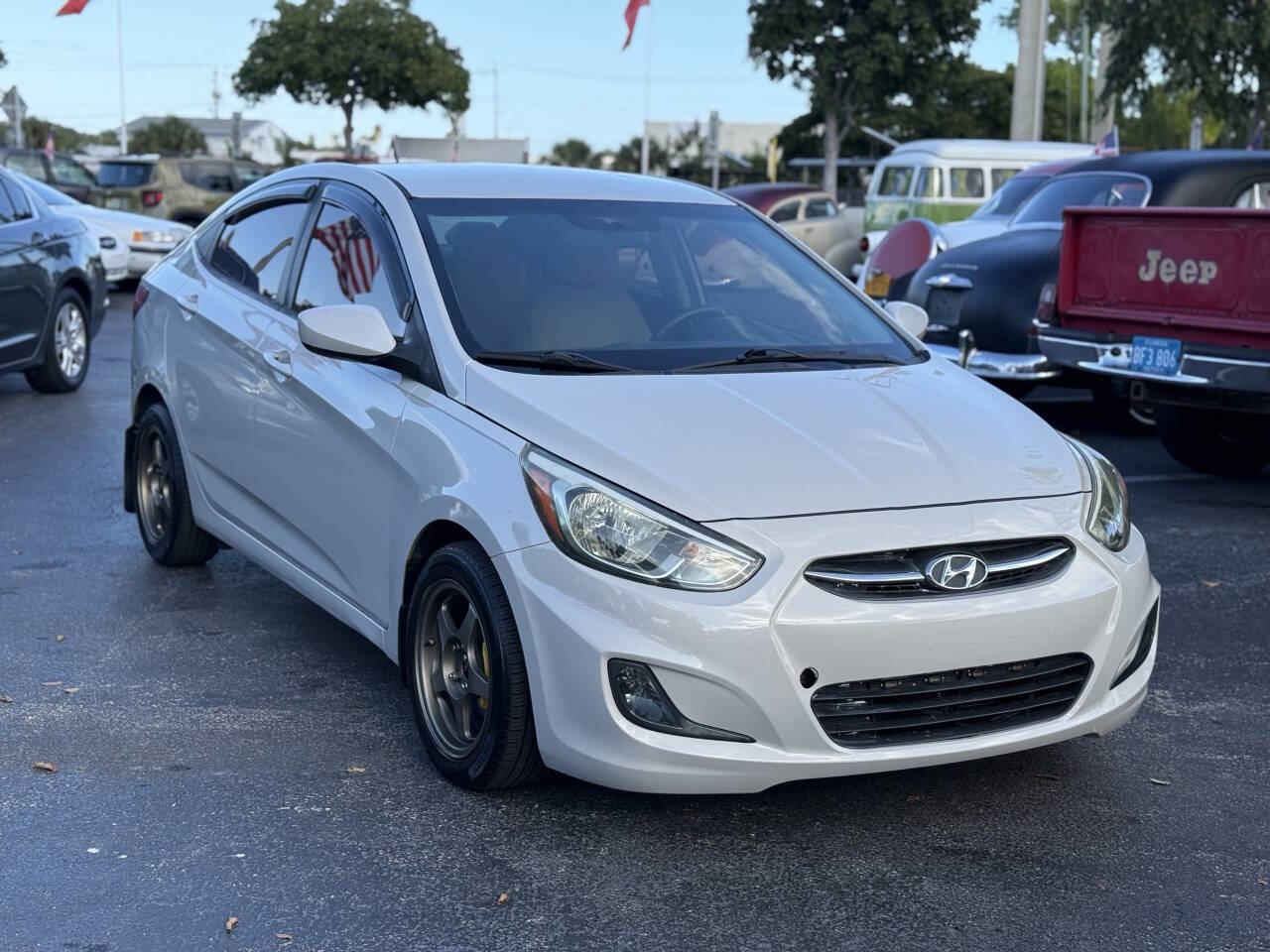 Used 2015 Hyundai Accent GLS image 10