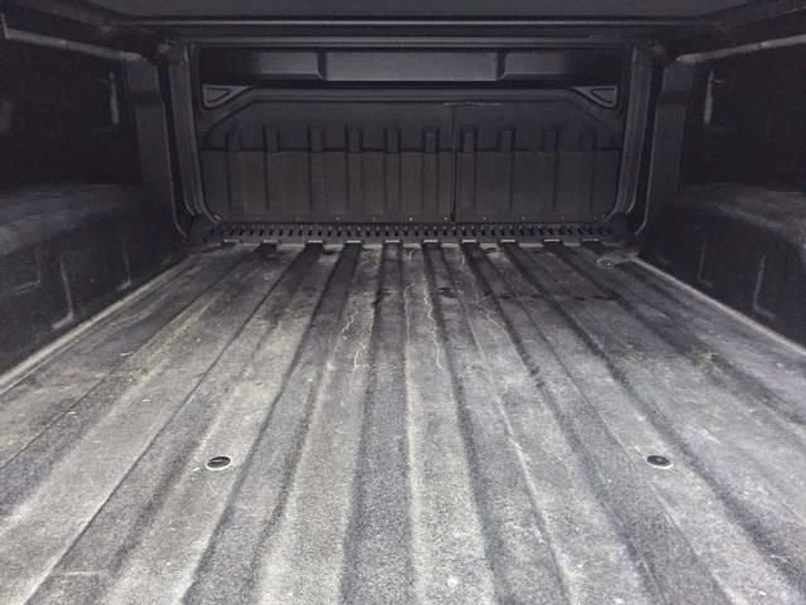 Certified 2025 Chevrolet Silverado EV RST AWD/4WD image 9