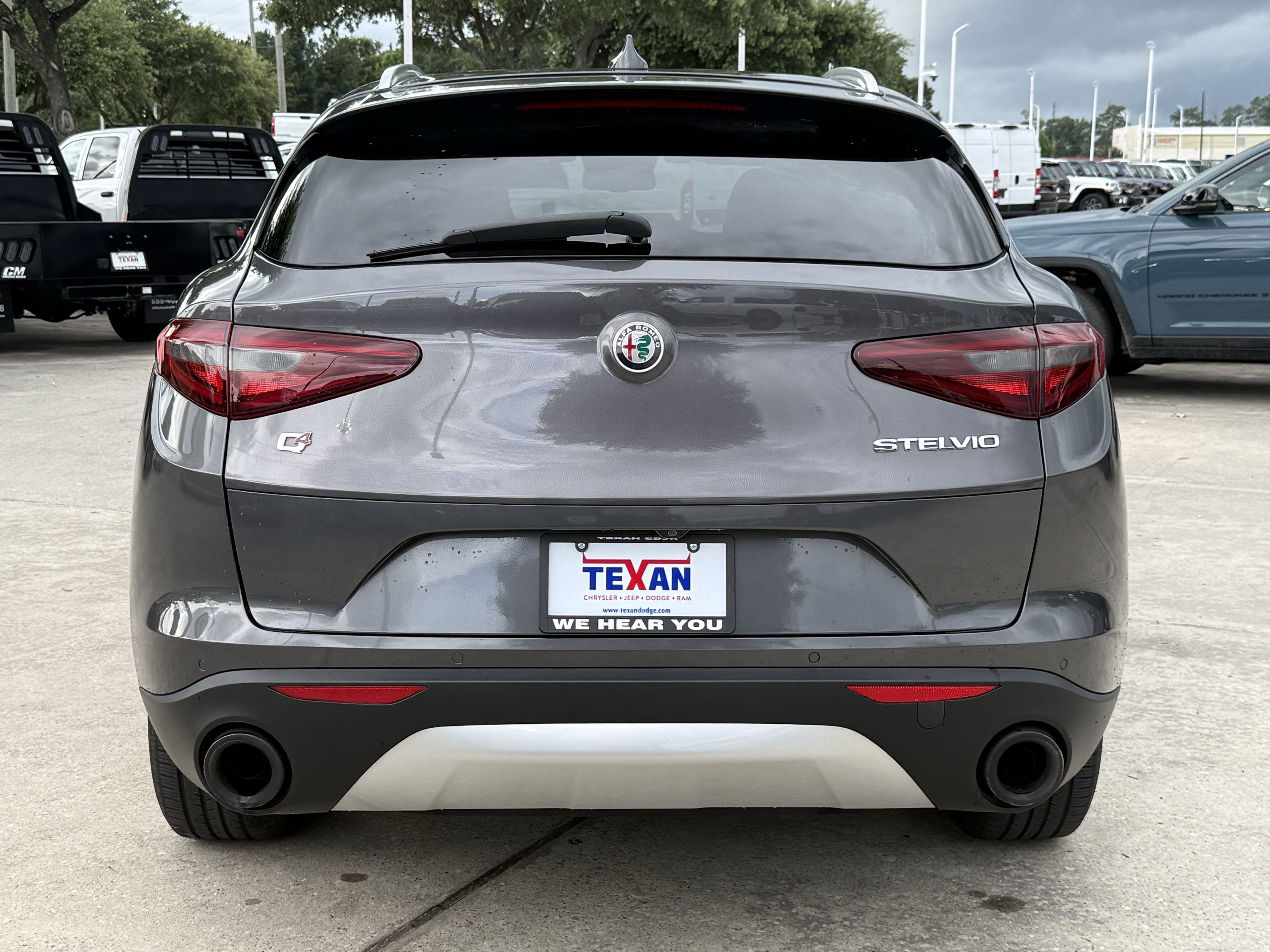 Used 2018 Alfa Romeo Stelvio Ti AWD/4WD image 6