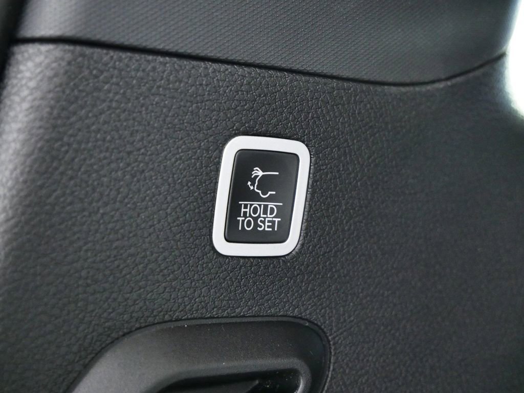 Used 2024 Jeep Wagoneer Series II image 27