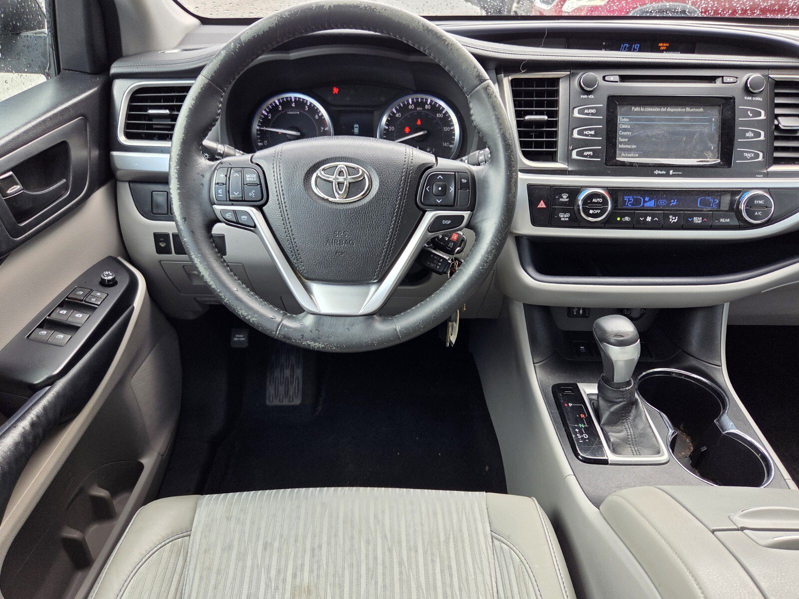 Used 2015 Toyota Highlander Plus FWD image 11