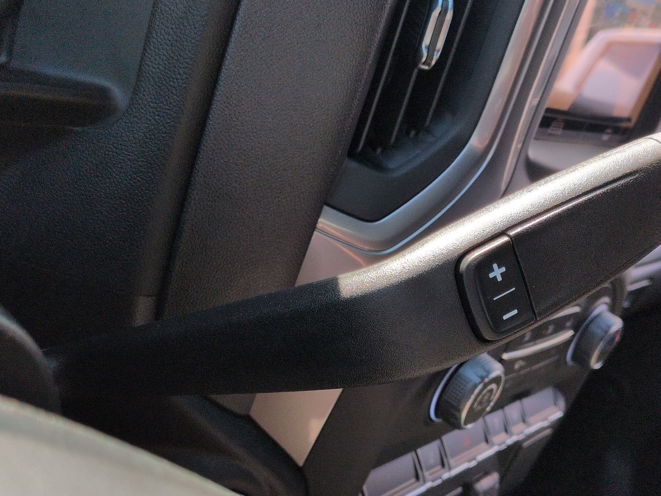 Used 2026 Chevrolet Silverado 2500 Custom image 19