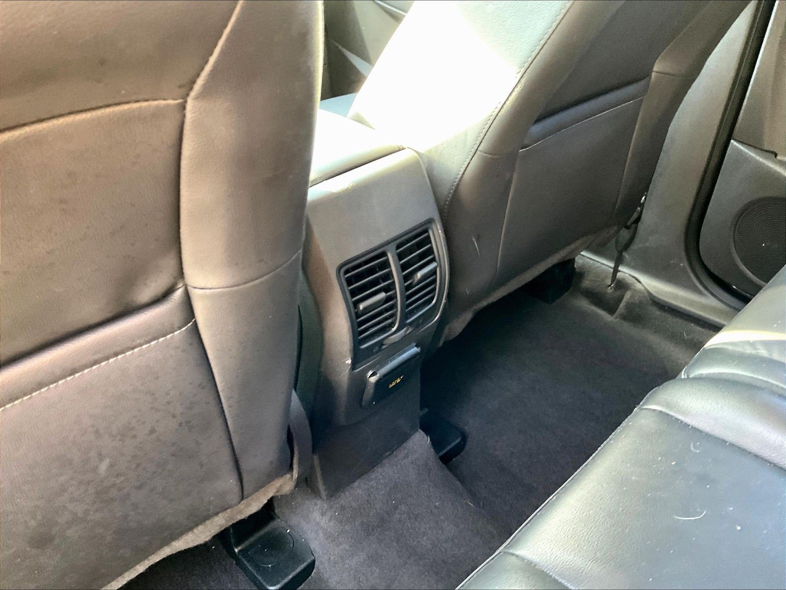 Used 2019 Ford Escape Titanium AWD/4WD image 11