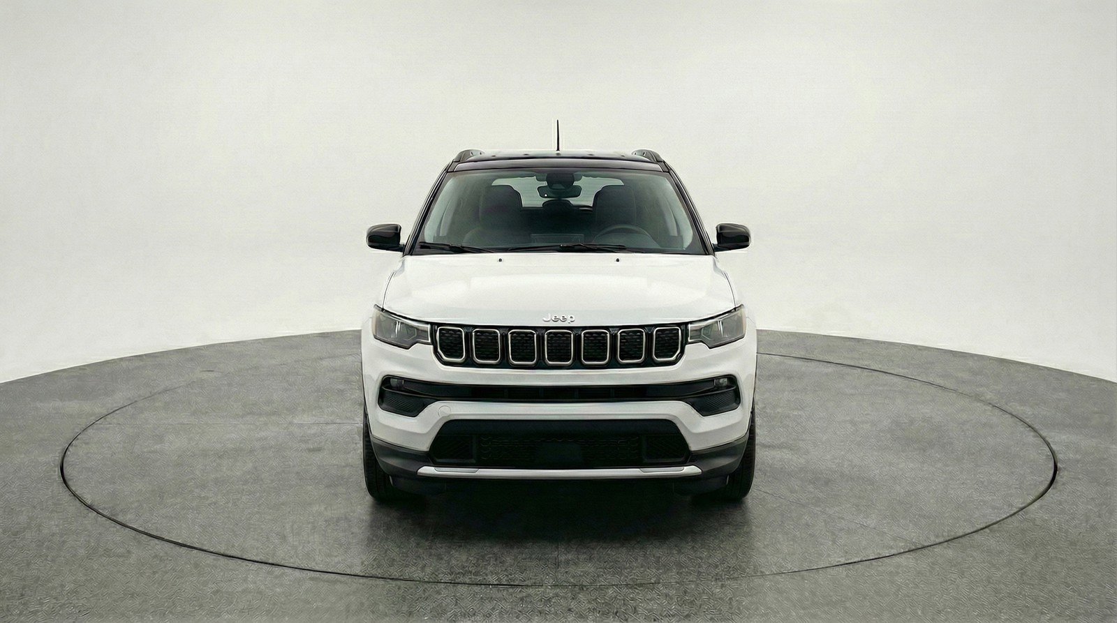 Used 2025 Jeep Compass Limited image 2