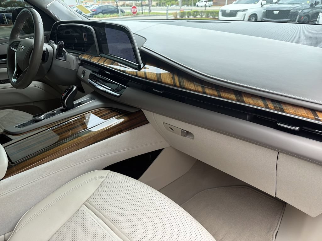 Certified 2023 Cadillac Escalade Premium Luxury Platinum AWD/4WD image 12