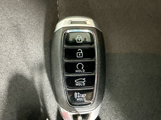 Used 2022 Hyundai Elantra N FWD image 15