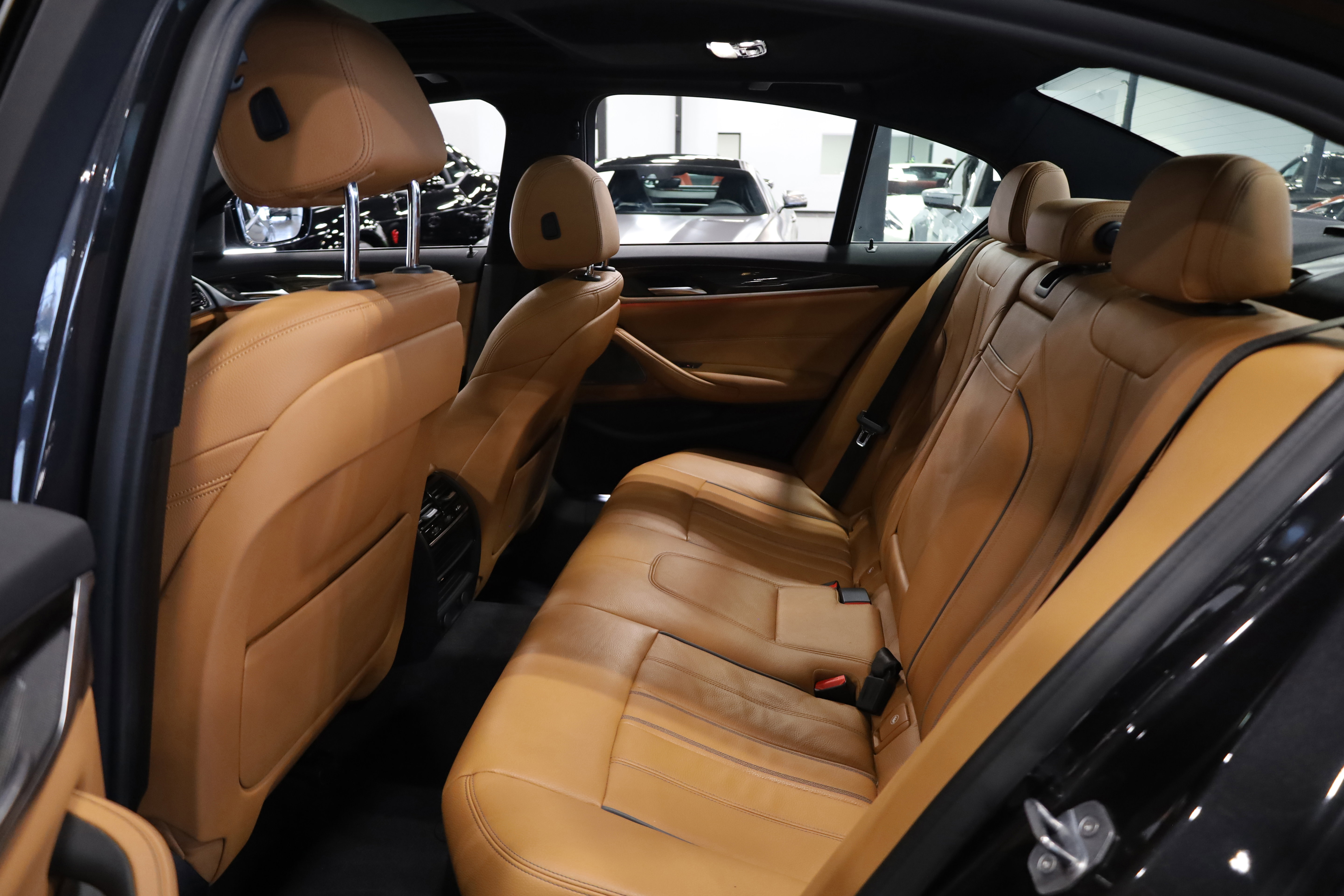 Used 2019 BMW 540i xDrive w/ Convenience Package image 35