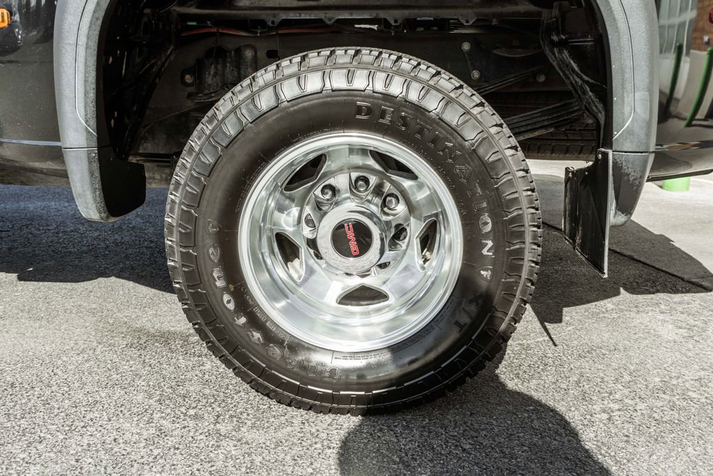 Used 2023 GMC Sierra 3500 Denali w/ Denali Ultimate Package AWD/4WD image 37