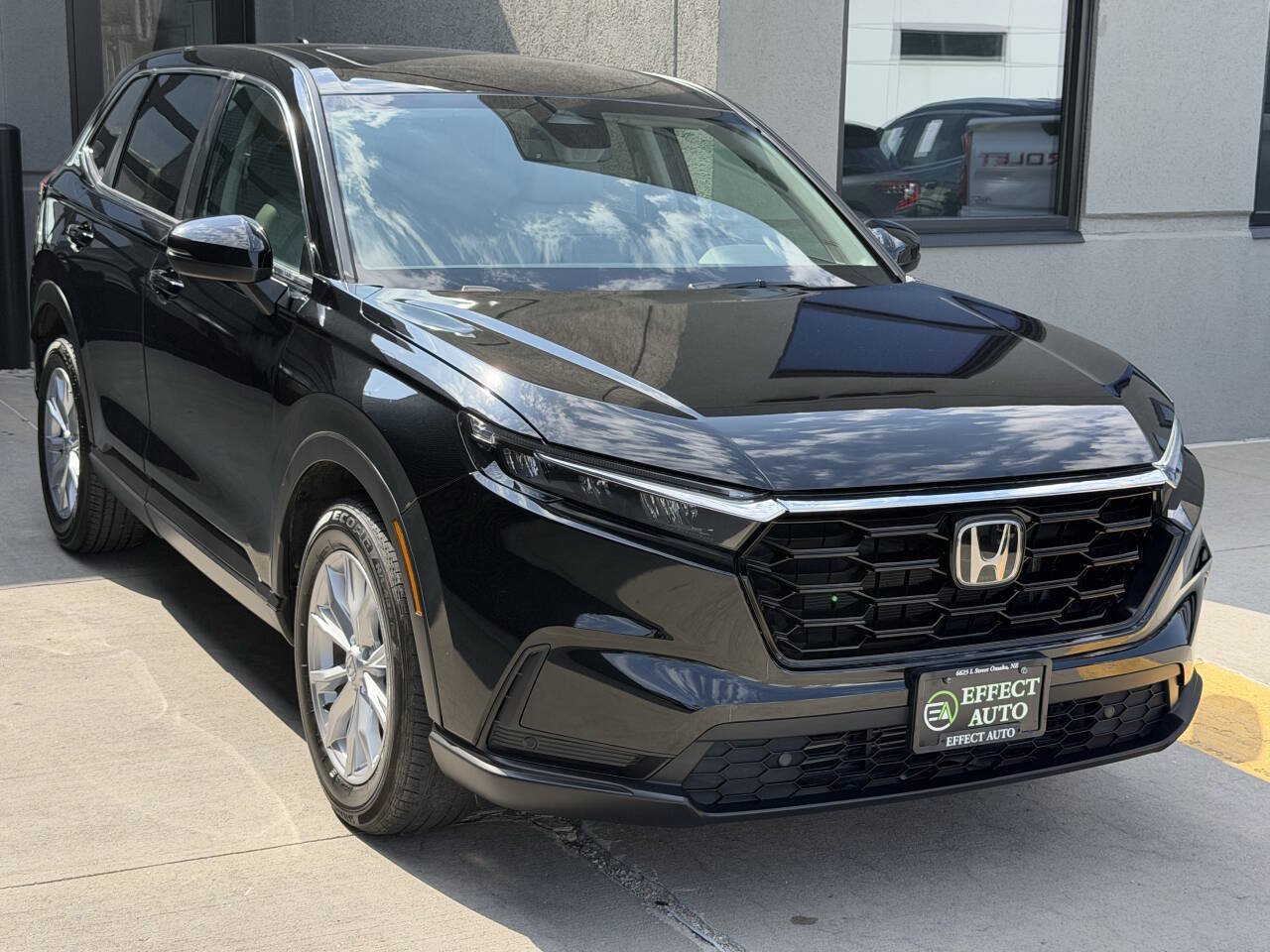Used 2025 Honda CR-V EX-L image 7