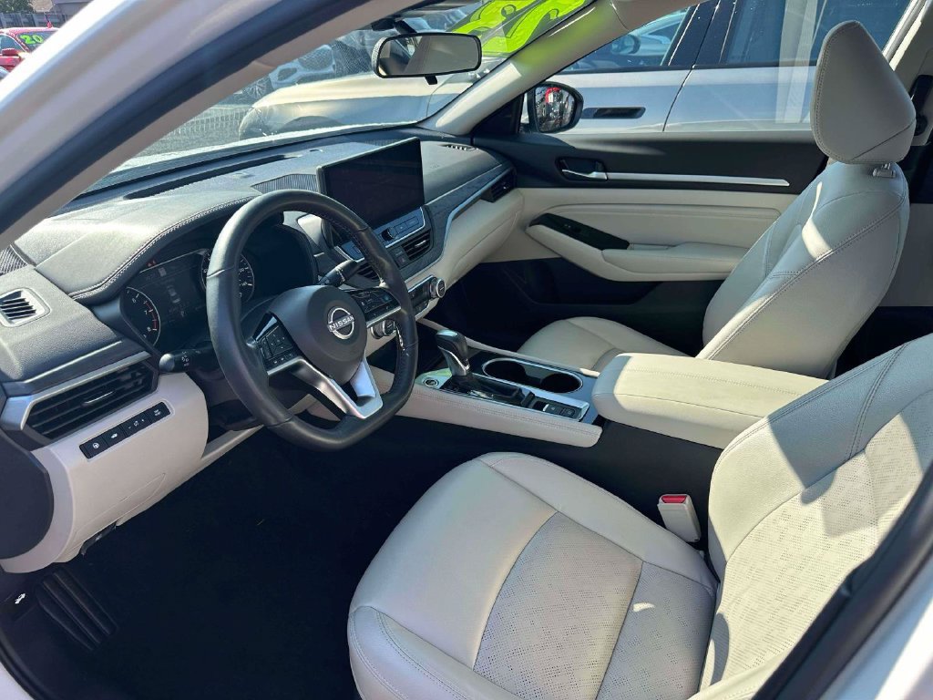 Used 2023 Nissan Altima 2.5 SL FWD image 14