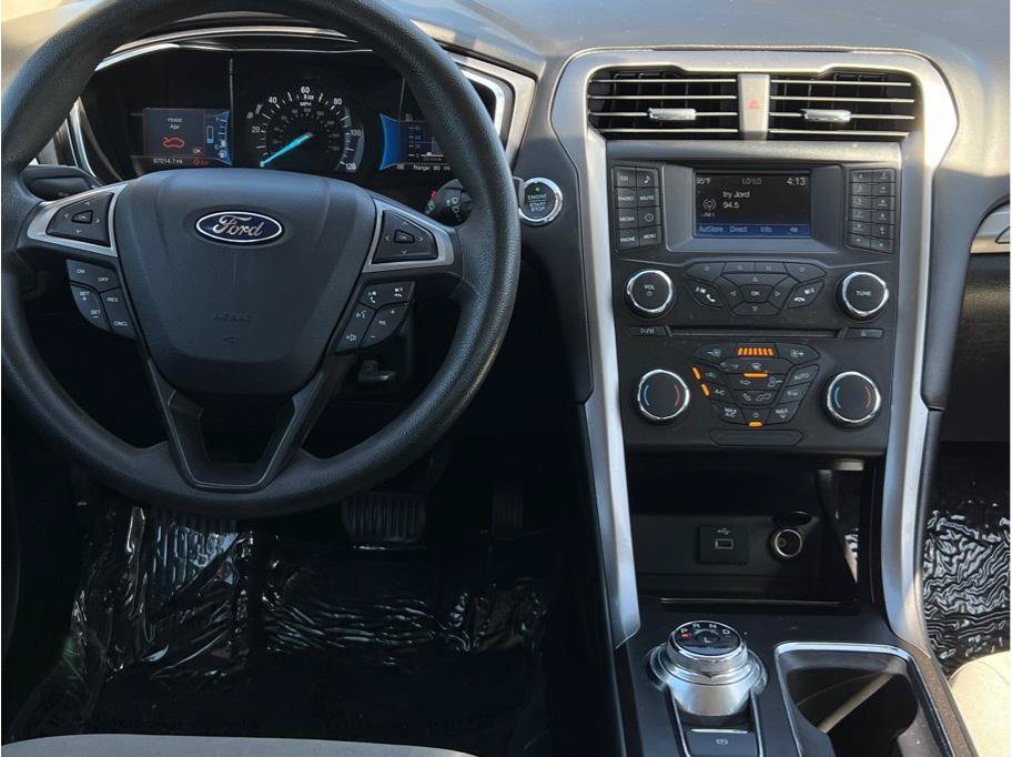 Used 2018 Ford Fusion S FWD image 10
