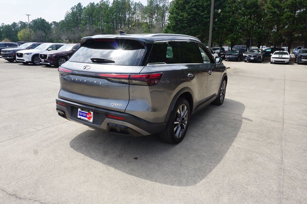 Used 2023 INFINITI QX60 Luxe w/ Performance Audio Package image 25
