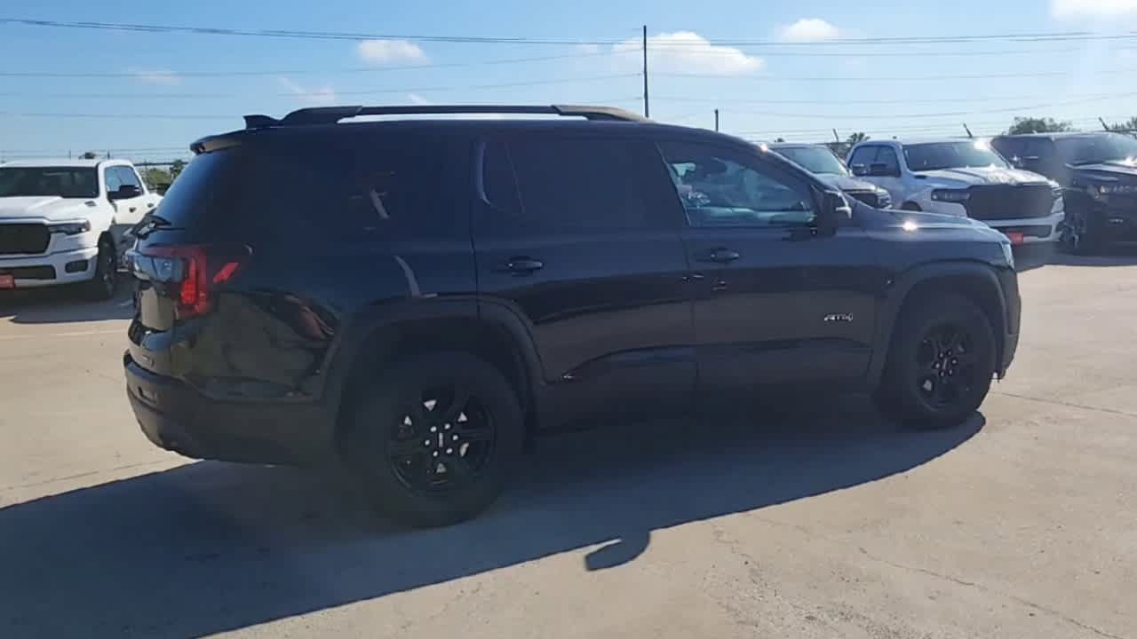 Used 2021 GMC Acadia AT4 w/ Technology Package AWD/4WD image 8
