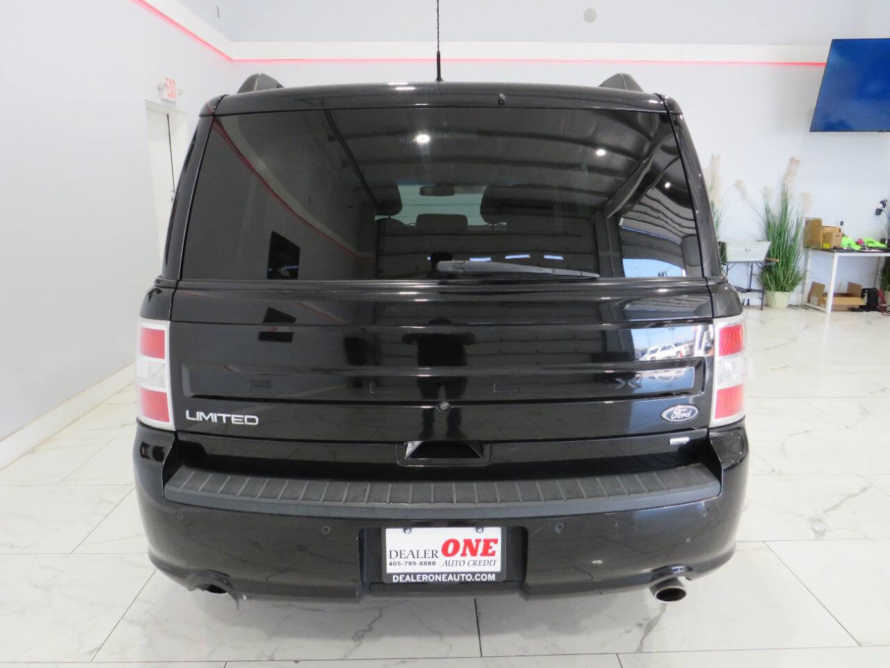 Used 2018 Ford Flex Limited w/ Limited Appearance Package image 4
