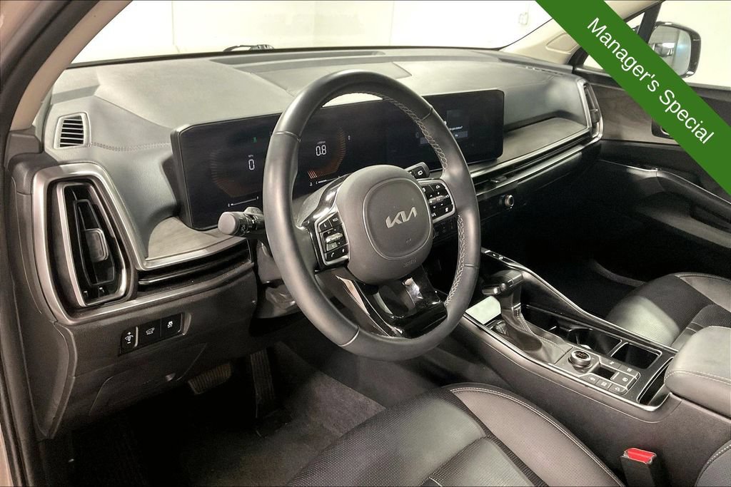 Used 2025 Kia Sorento X-Line EX AWD/4WD image 16
