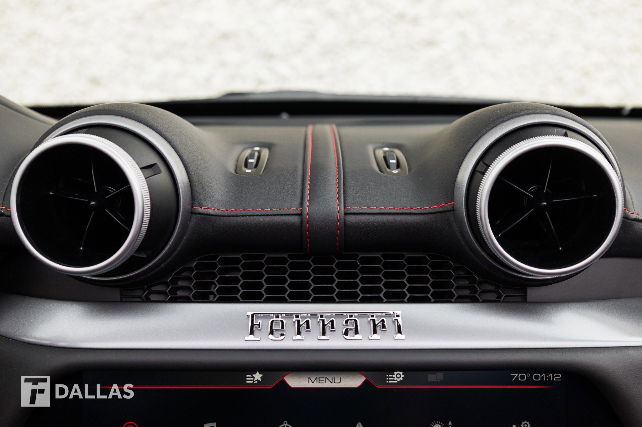 Used 2020 Ferrari Portofino image 27