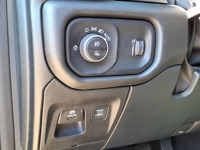 New 2026 RAM 1500 Express AWD/4WD image 16