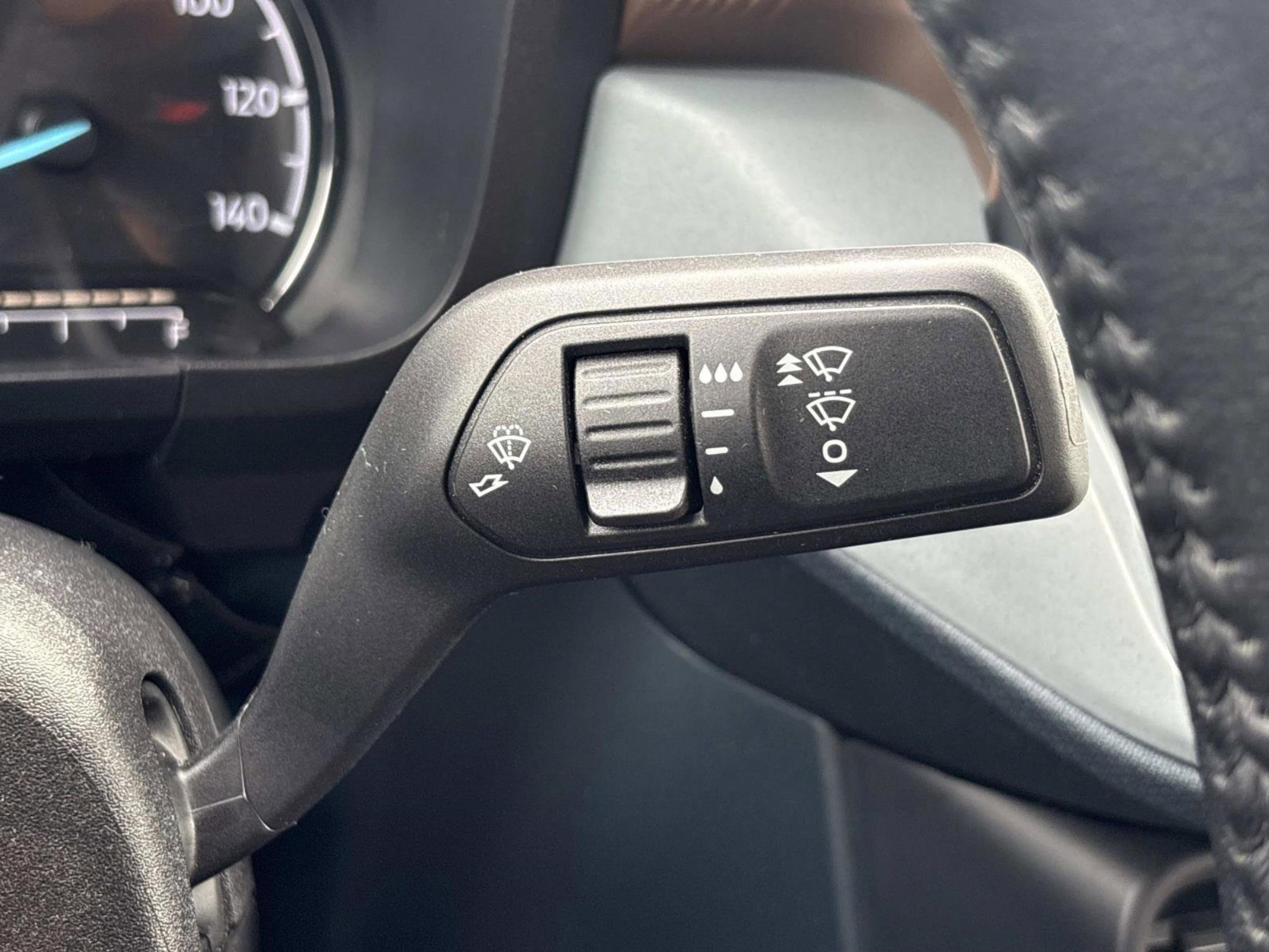 Used 2022 Ford Maverick Lariat w/ Equipment Group 500A Standard image 29