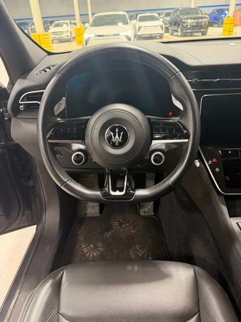 Used 2023 Maserati Grecale GT image 28