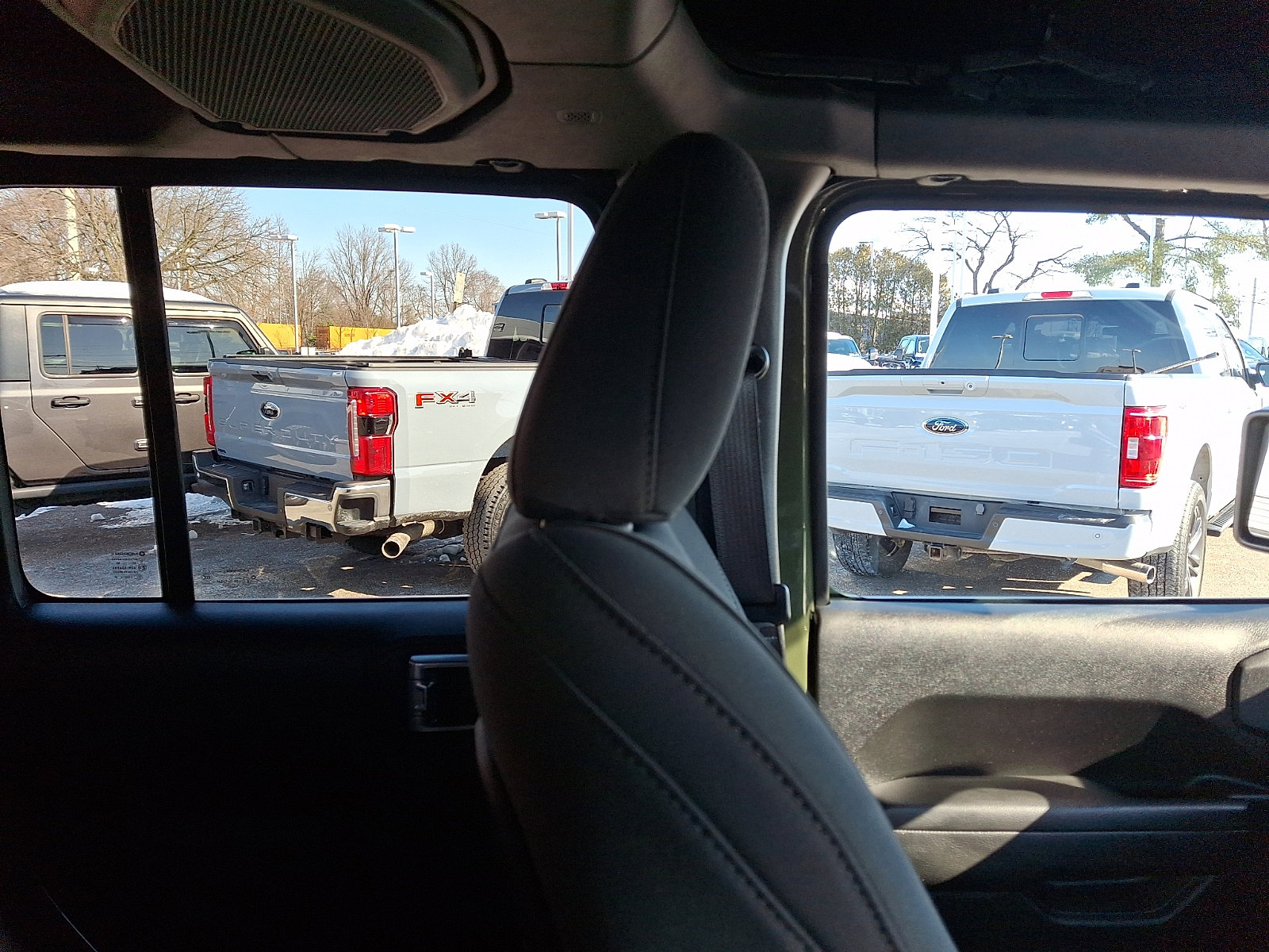 Used 2022 Jeep Wrangler Unlimited Rubicon w/ Steel Bumper Group image 13