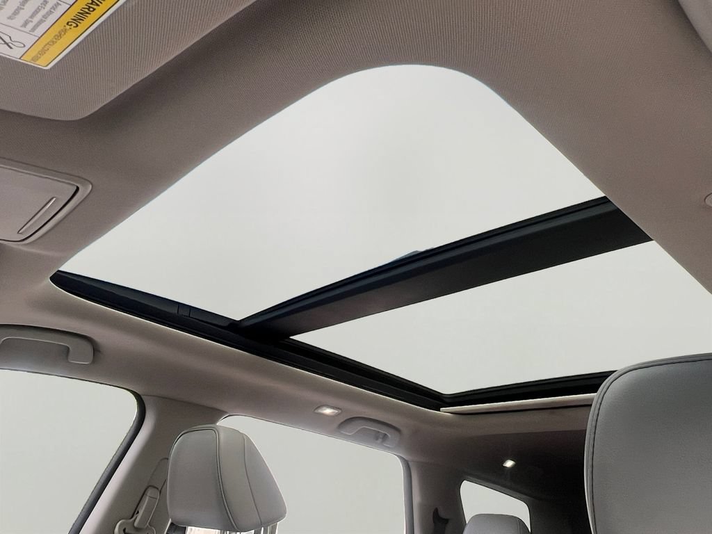 Certified 2024 Honda Pilot Touring image 21