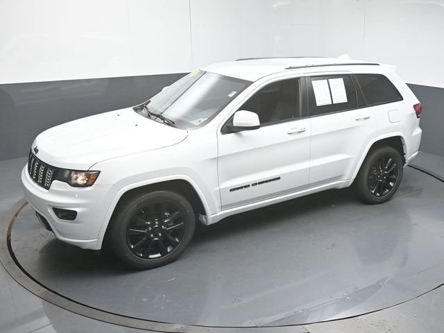 Used 2019 Jeep Grand Cherokee Altitude image 44
