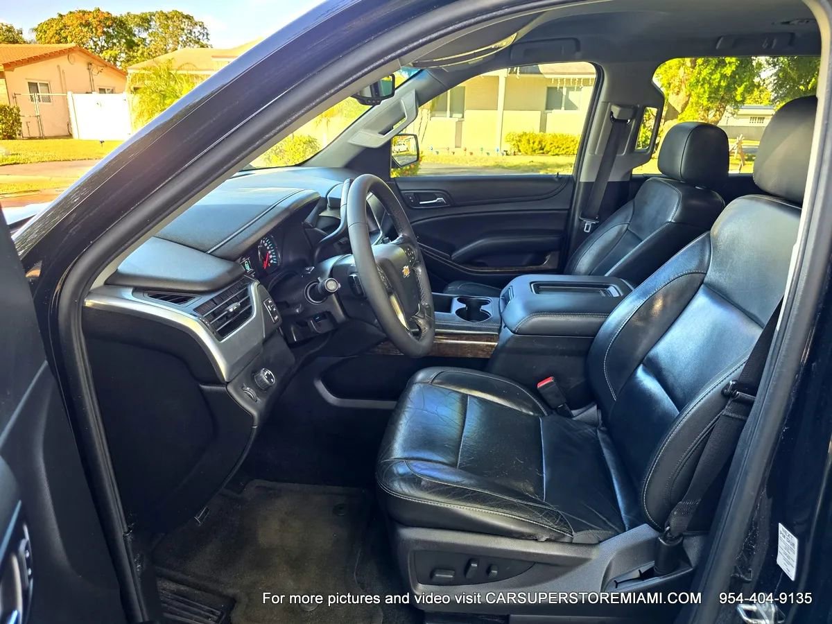 Used 2018 Chevrolet Suburban LT RWD image 18