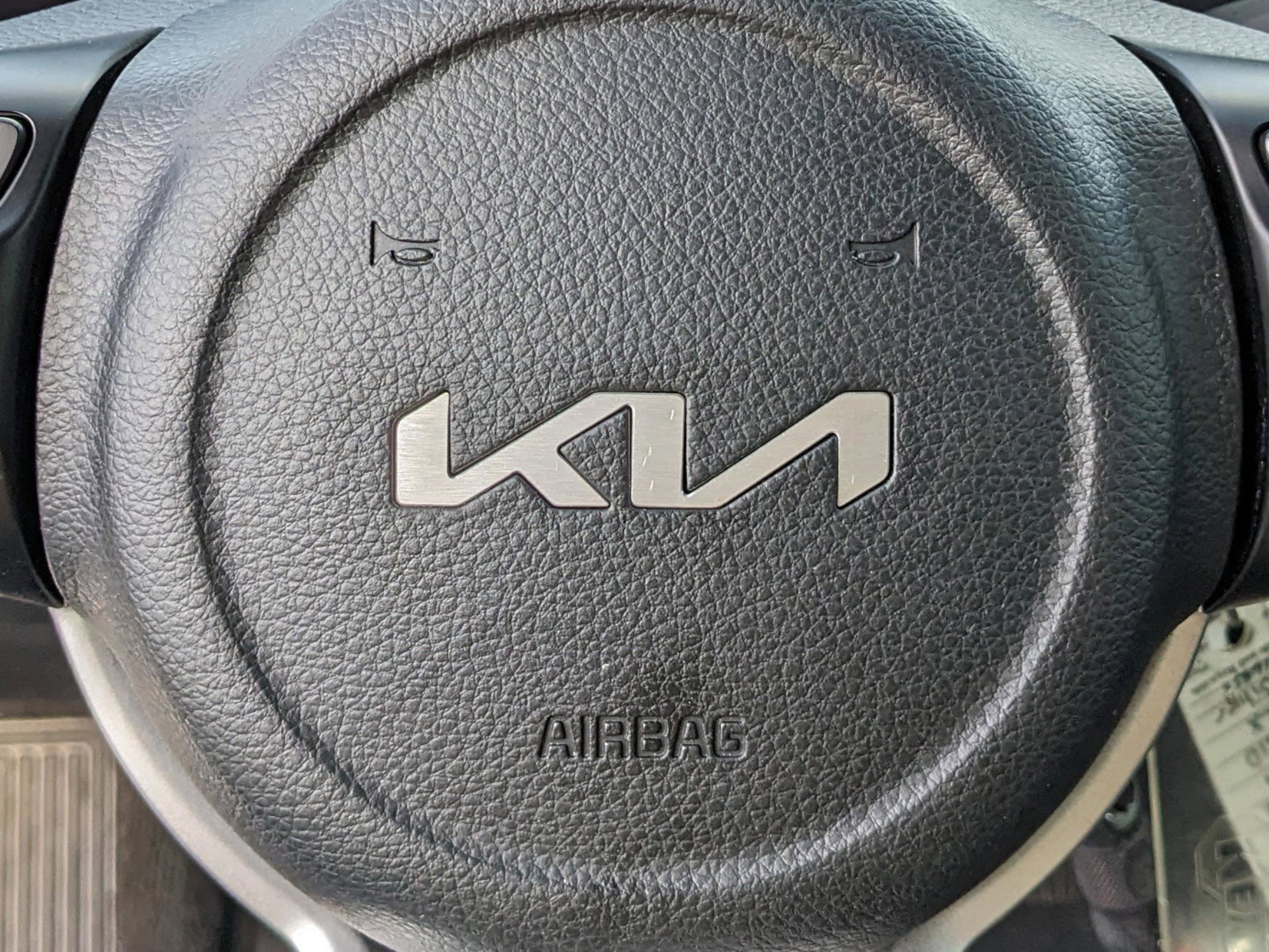 Used 2022 Kia Rio LX image 39