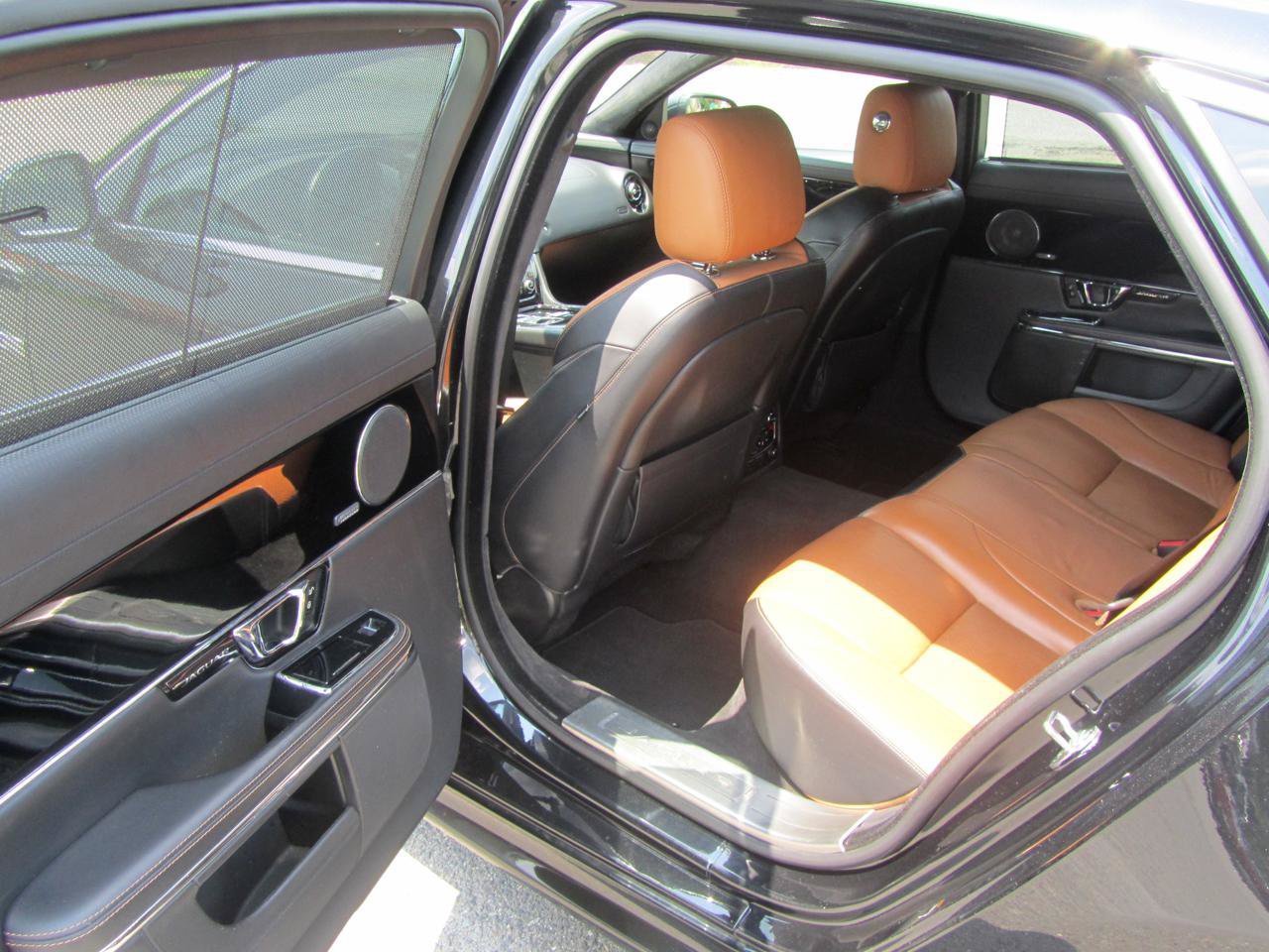 Used 2014 Jaguar XJ R Long Wheel Base RWD image 20
