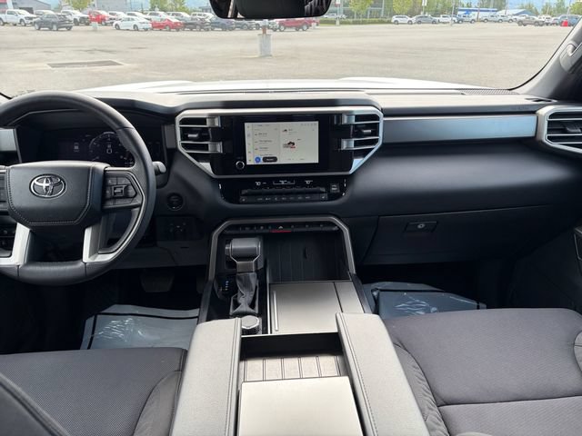 Used 2025 Toyota Sequoia SR5 AWD/4WD image 15