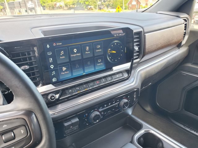 Certified 2025 Chevrolet Silverado 1500 High Country w/ Technology Package AWD/4WD image 32