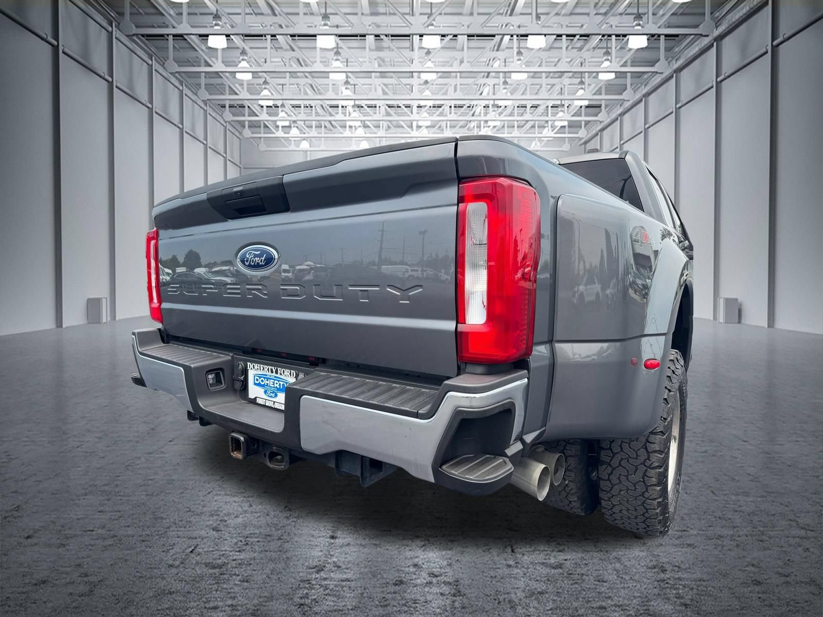 Used 2024 Ford F350 XLT AWD/4WD image 12