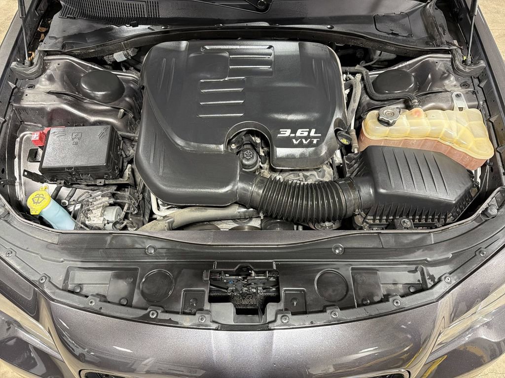 Used 2021 Chrysler 300 Touring L image 18