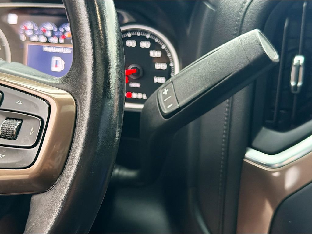 Used 2019 Chevrolet Silverado 1500 High Country w/ Technology Package AWD/4WD image 28