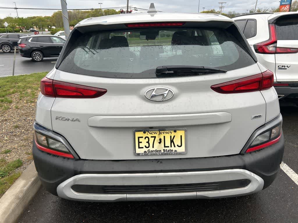 Used 2023 Hyundai Kona SE w/ Cargo Package AWD/4WD image 4
