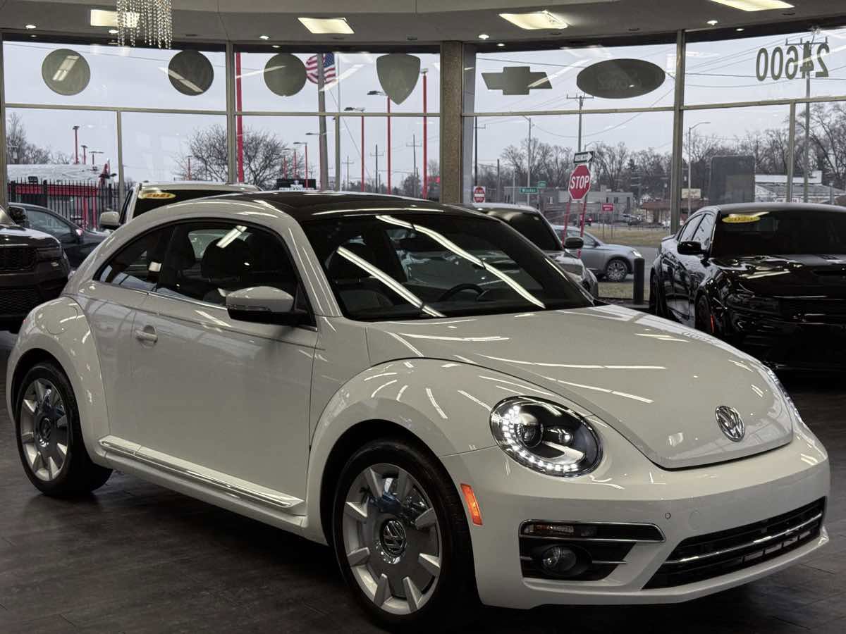 Used 2018 Volkswagen Beetle 2.0T SE
