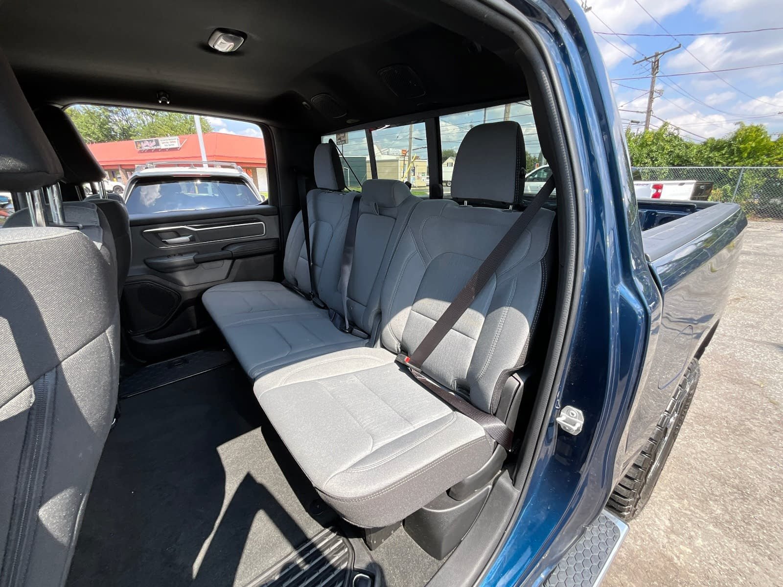 Used 2023 RAM 1500 Big Horn AWD/4WD image 20
