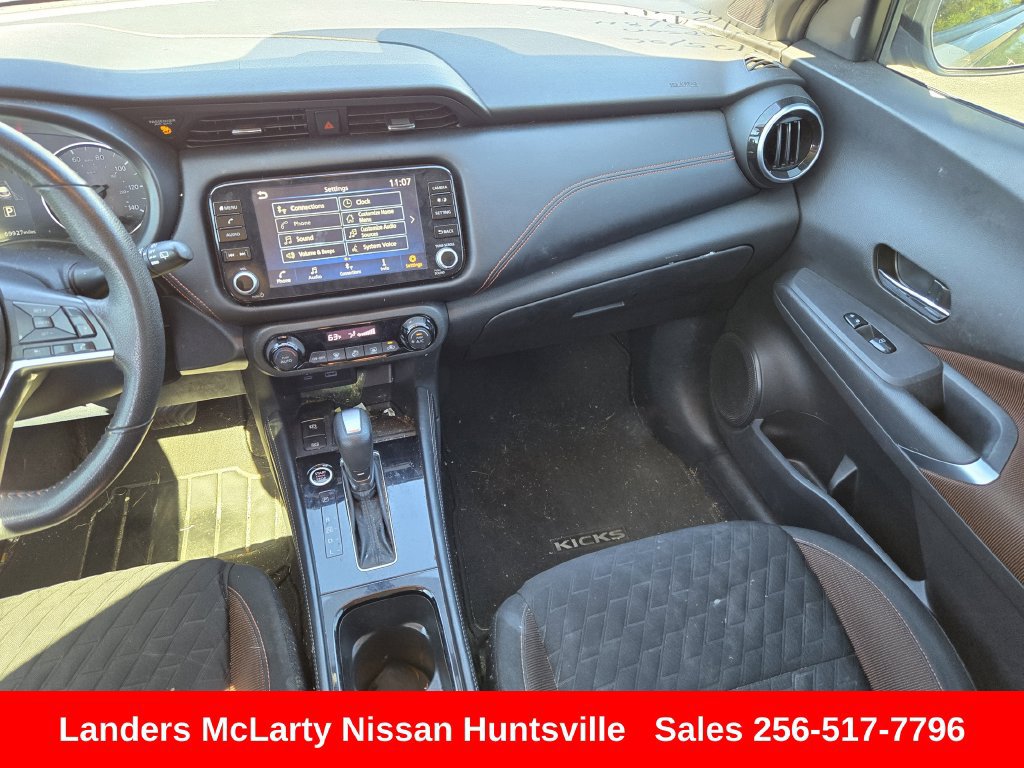 Used 2022 Nissan Kicks SR FWD image 16