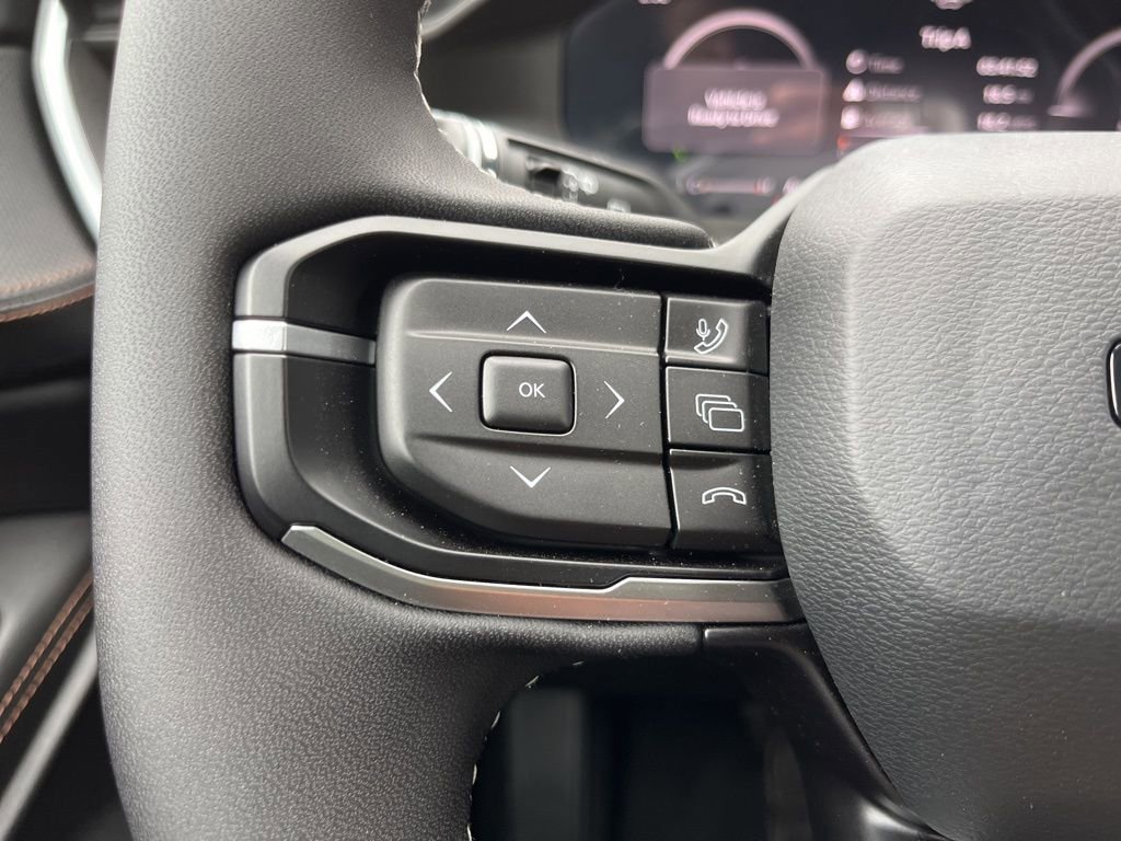 New 2026 Jeep Cherokee Overland image 30