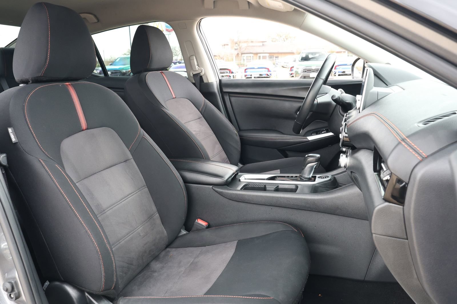 Used 2023 Nissan Sentra SR w/ Electronics Package image 28