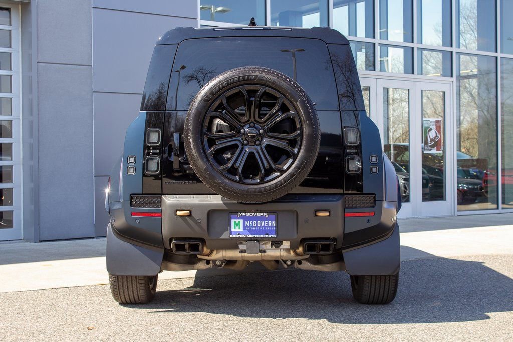 Used 2026 Land Rover Defender 110 AWD/4WD image 9