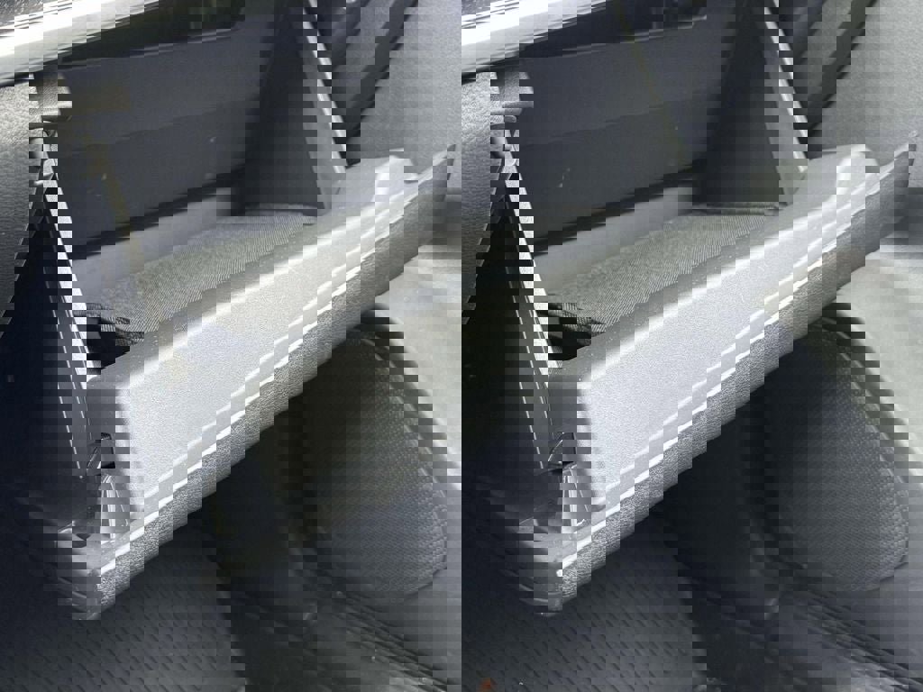 Certified 2025 Nissan Rogue SV image 9