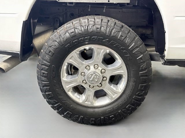 Used 2024 RAM 2500 Big Horn w/ Protection Group AWD/4WD image 32