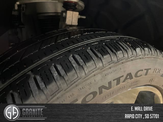 Used 2024 Land Rover Defender 110 X-Dynamic SE image 11