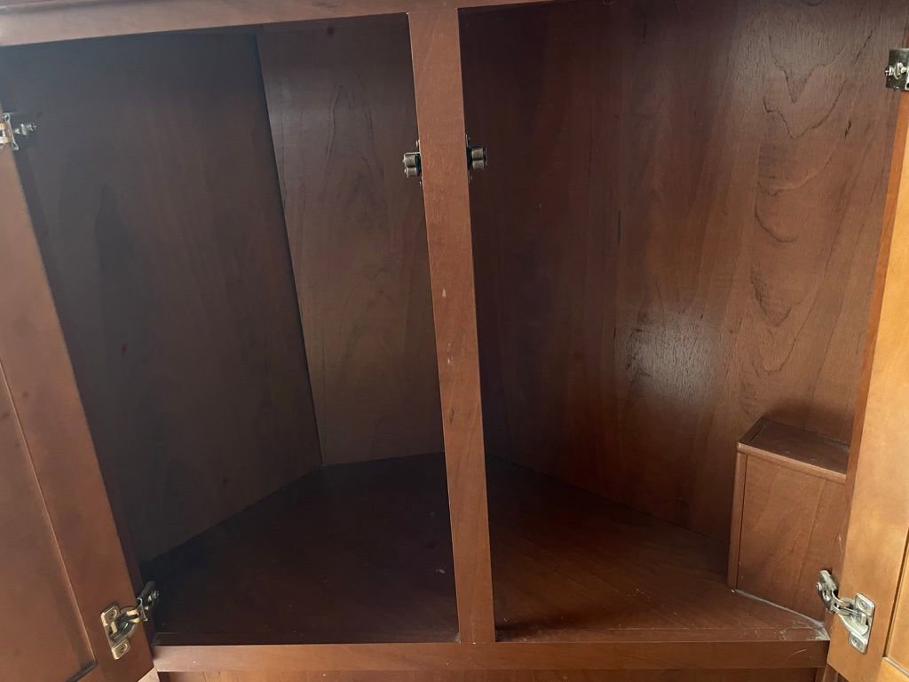 Used 2013 Ford E-450 and Econoline 450 Super Duty w/ Motorhome Prep Pkg RWD image 87