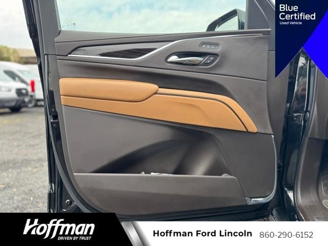 Used 2021 Cadillac Escalade Sport w/ LPO, Illumination Package AWD/4WD image 9