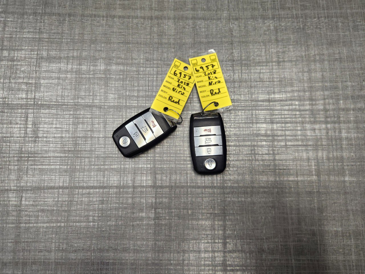 Used 2018 Kia Niro LX image 19