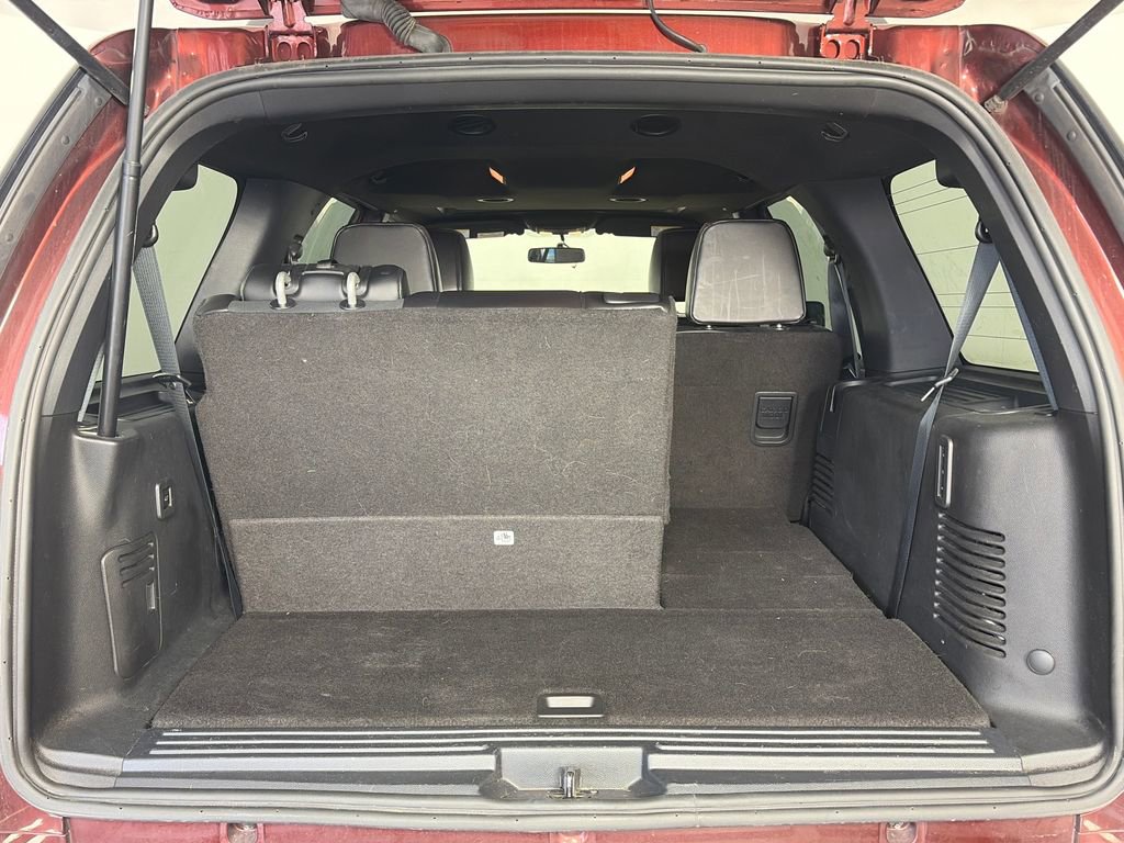 Used 2017 Ford Expedition XLT w/ Equipment Group 202A AWD/4WD image 27