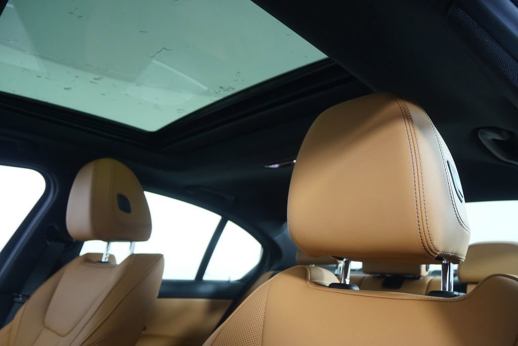 Used 2024 BMW 330i xDrive Sedan image 12