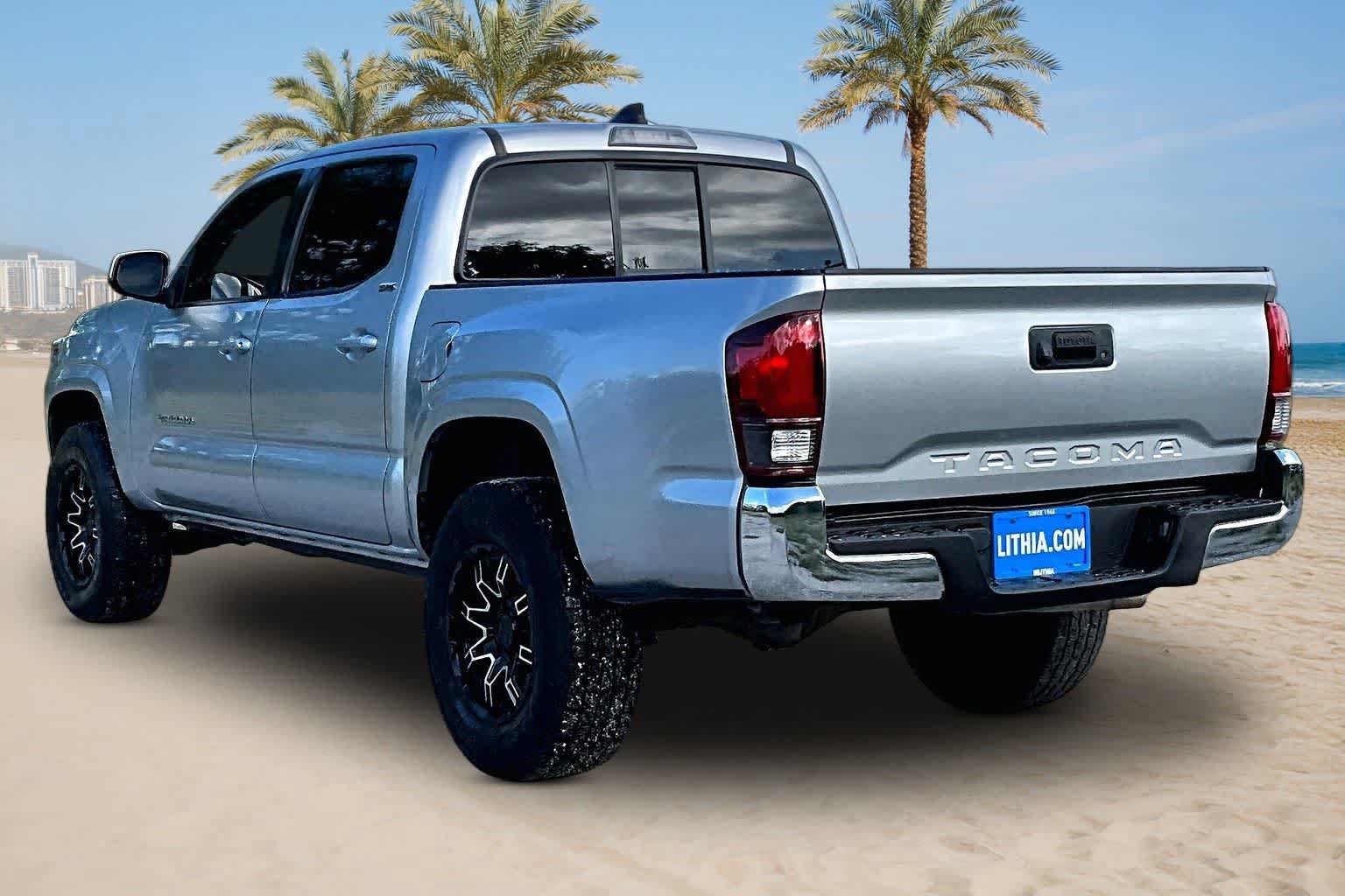 Used 2023 Toyota Tacoma SR5 RWD image 4